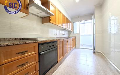 Kitchen of Flat for sale in Castellón de la Plana / Castelló de la Plana  with Air Conditioner and Balcony