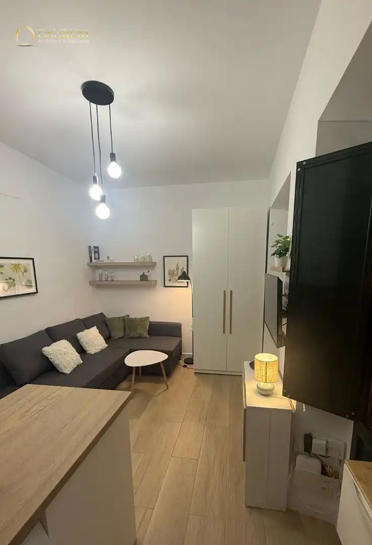 Sala de estar de Apartamento en venta en Sevilla con Aire acondicionado, Calefacción y Amueblado