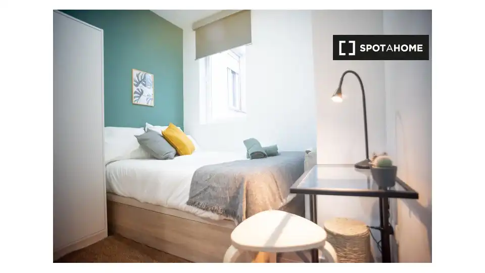 Habitación de Piso de alquiler en Madrid con Aire acondicionado, Calefacción y Amueblado