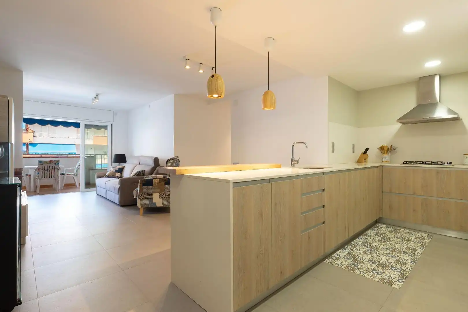 Cocina de Piso en venta en Arenys de Mar con Terraza, Trastero y Balcón