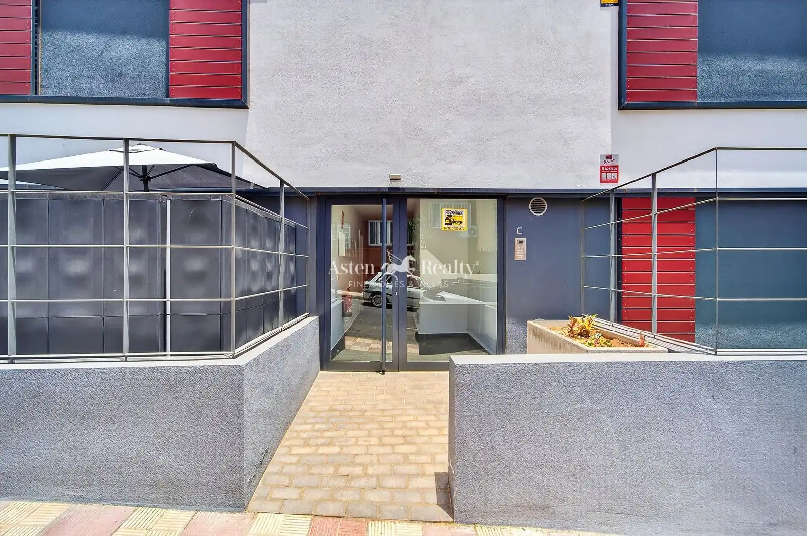 Vista exterior de Apartamento en venta en Guía de Isora con Terraza, Trastero y Amueblado
