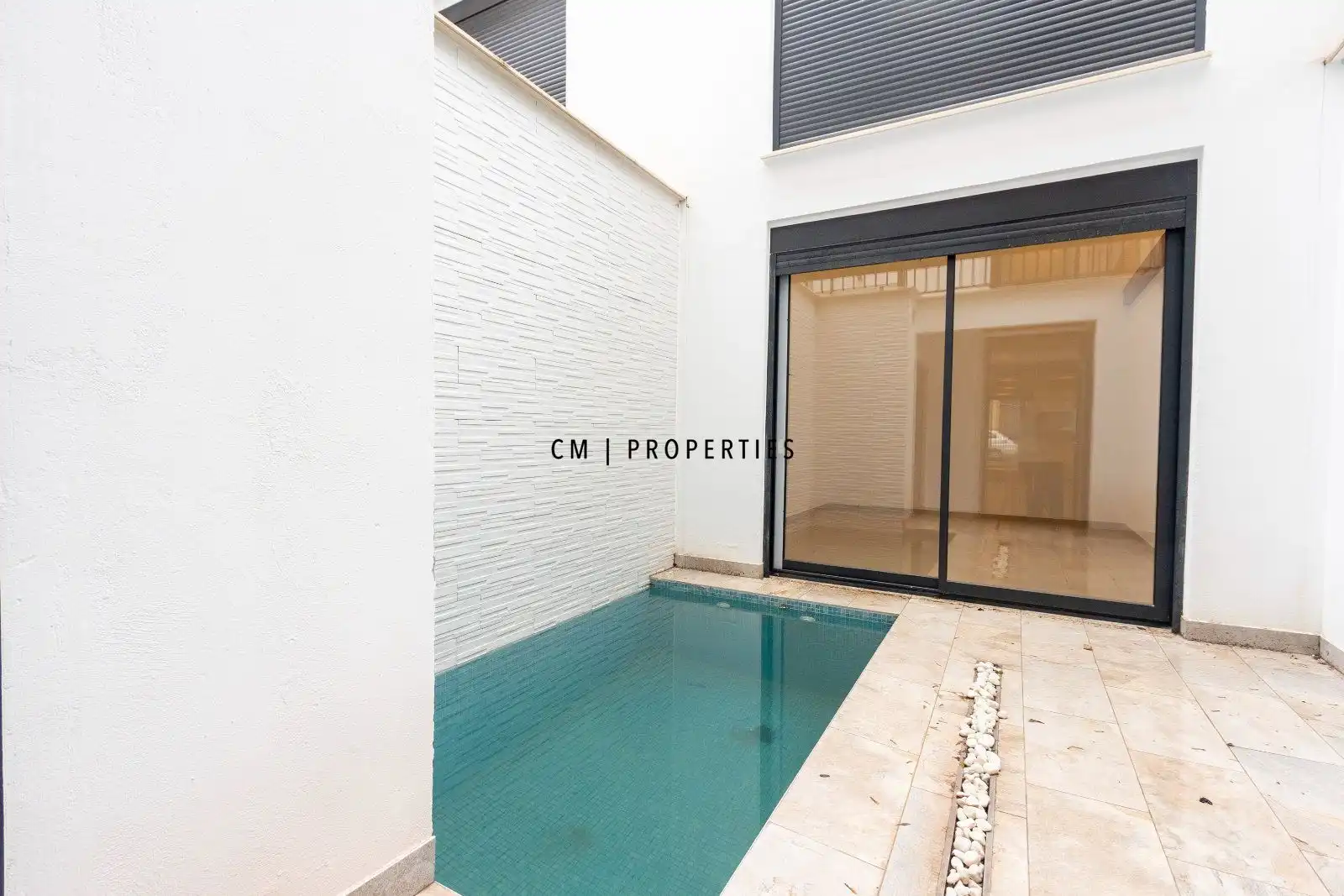 Swimming pool of Flat for sale in Valencia  with Air Conditioner, Heating and Swimming Pool