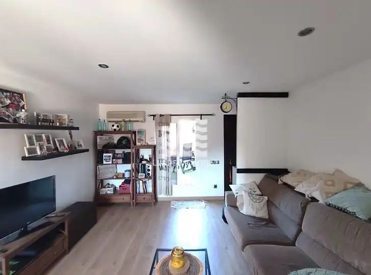 Sala d'estar de Àtic en venda en Badalona amb Calefacció, Parquet i Terrassa