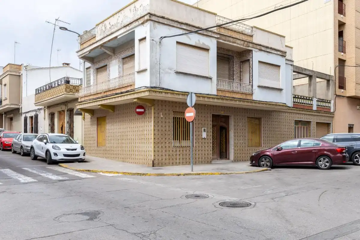 Vista exterior de Planta baja en venta en Picassent con Calefacción
