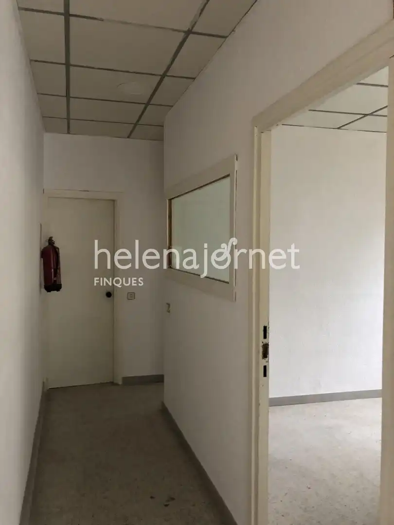 Locale commerciale in affitto a Eixample Nord, imagen 4