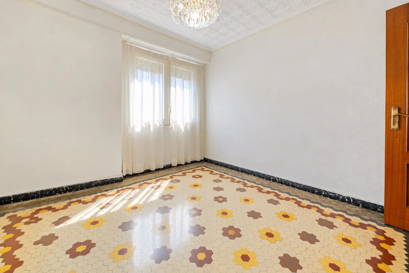 Flat with terrace for sale in Extramurs, imagen 26