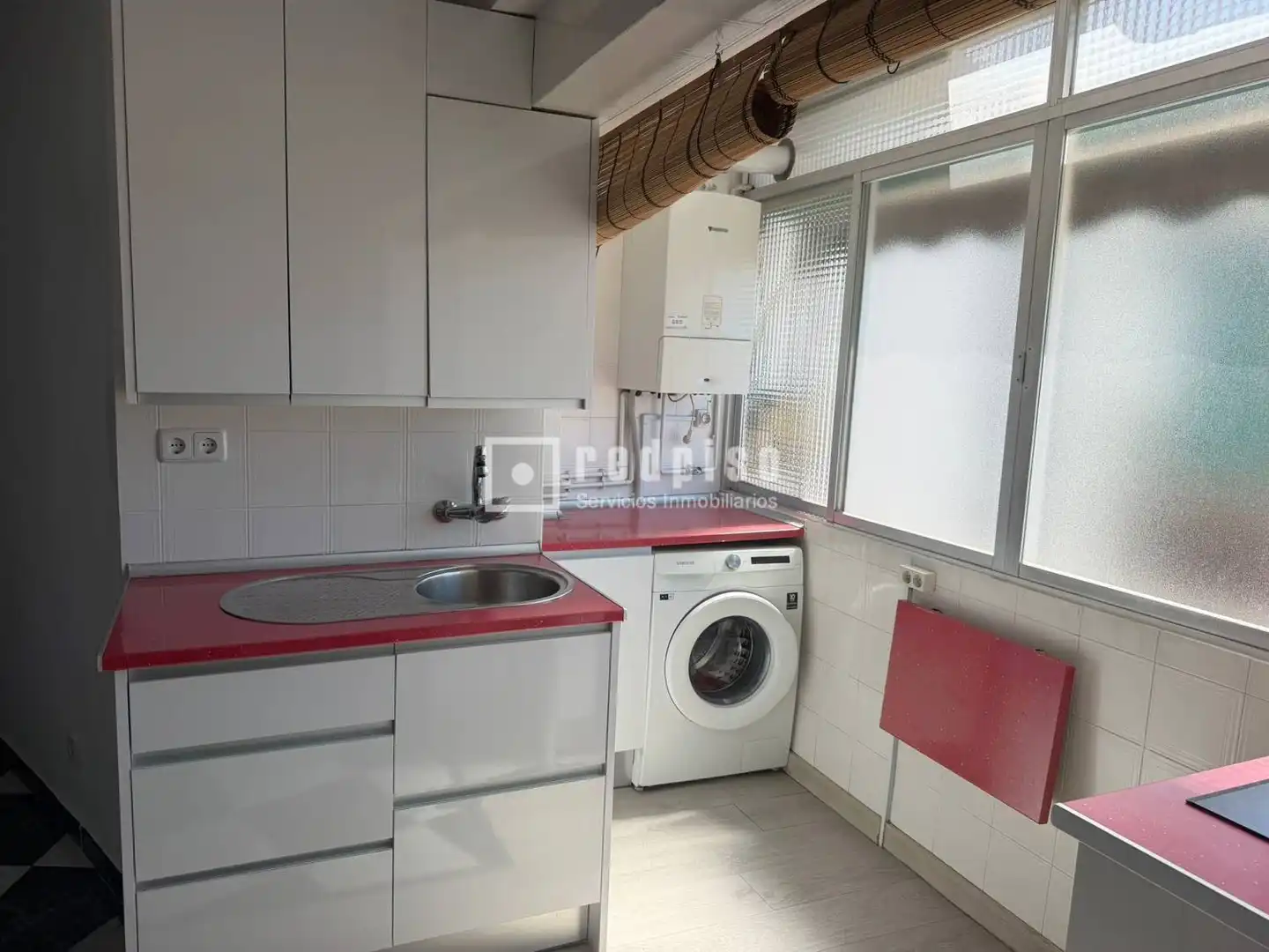 Cocina de Piso en venta en Madrid con Aire acondicionado, Terraza y Trastero