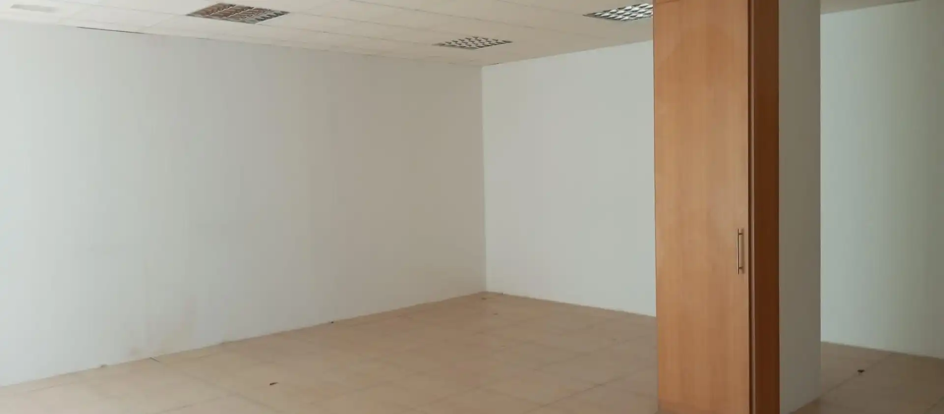 Oficina en venda a Centro