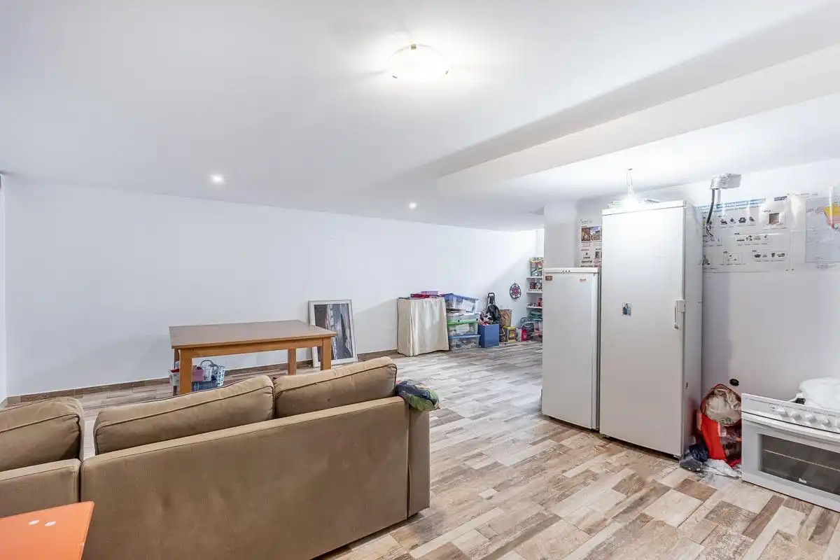 Einfamilien-Reihenhaus zur Miete in Alhendín