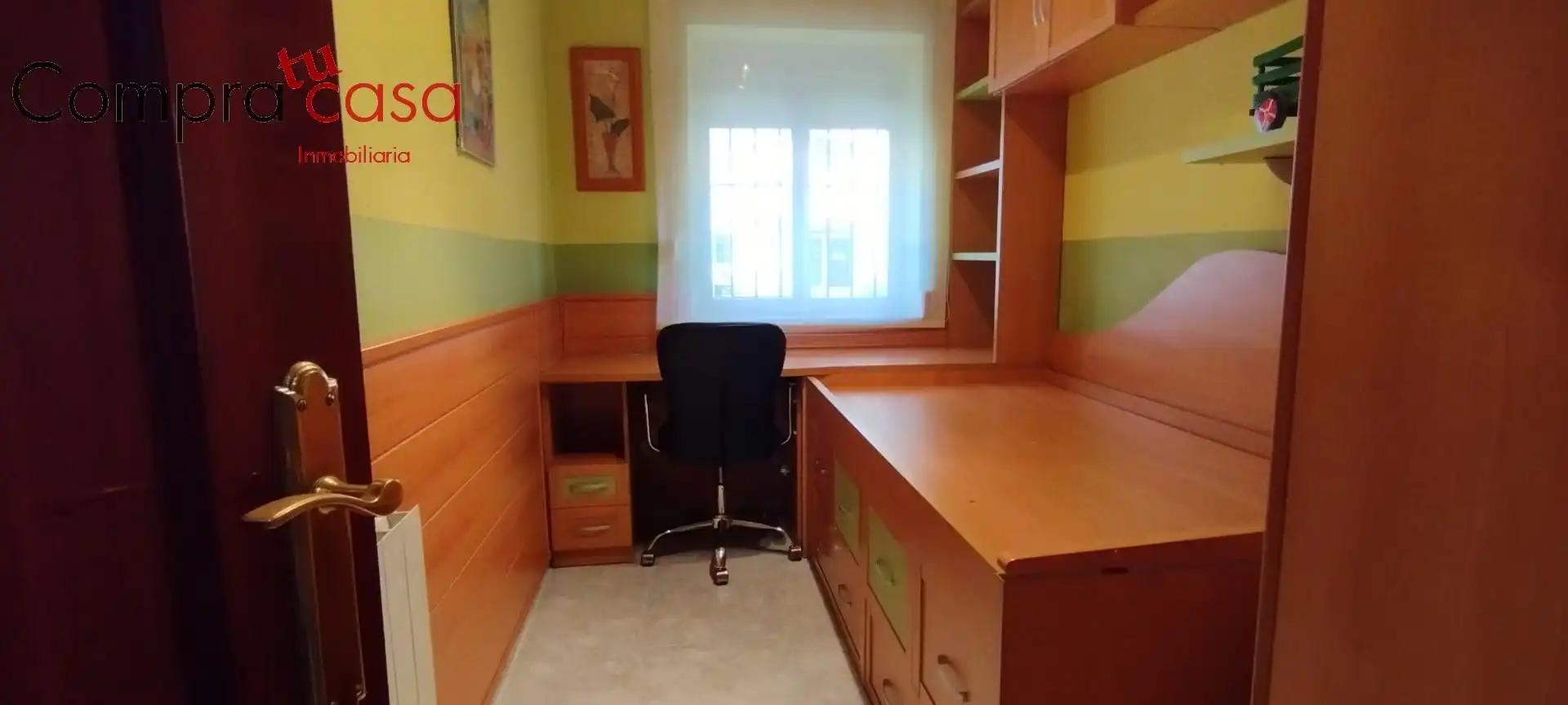 Piso en venta en Segovia con Calefacción, Trastero y Amueblado