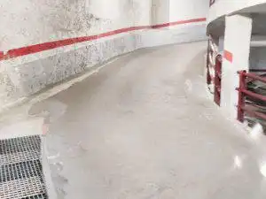 Garaje en venta en L'Hospitalet de Llobregat