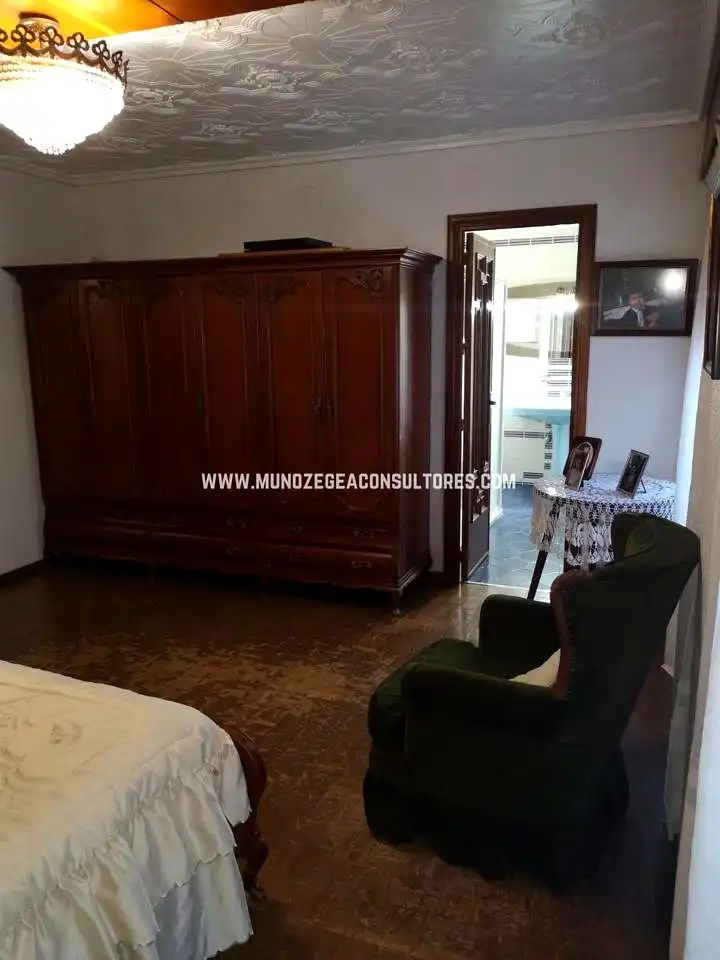 Habitación de Piso en venta en Lucena con Trastero y Amueblado