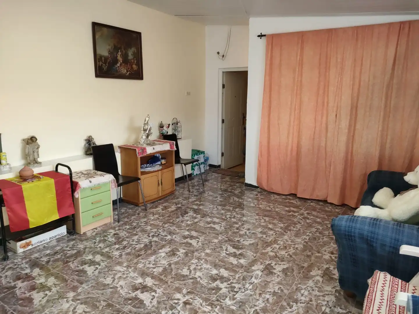 Sala d'estar de Casa adosada en venda en Alzira amb Terrassa, Traster i Moblat
