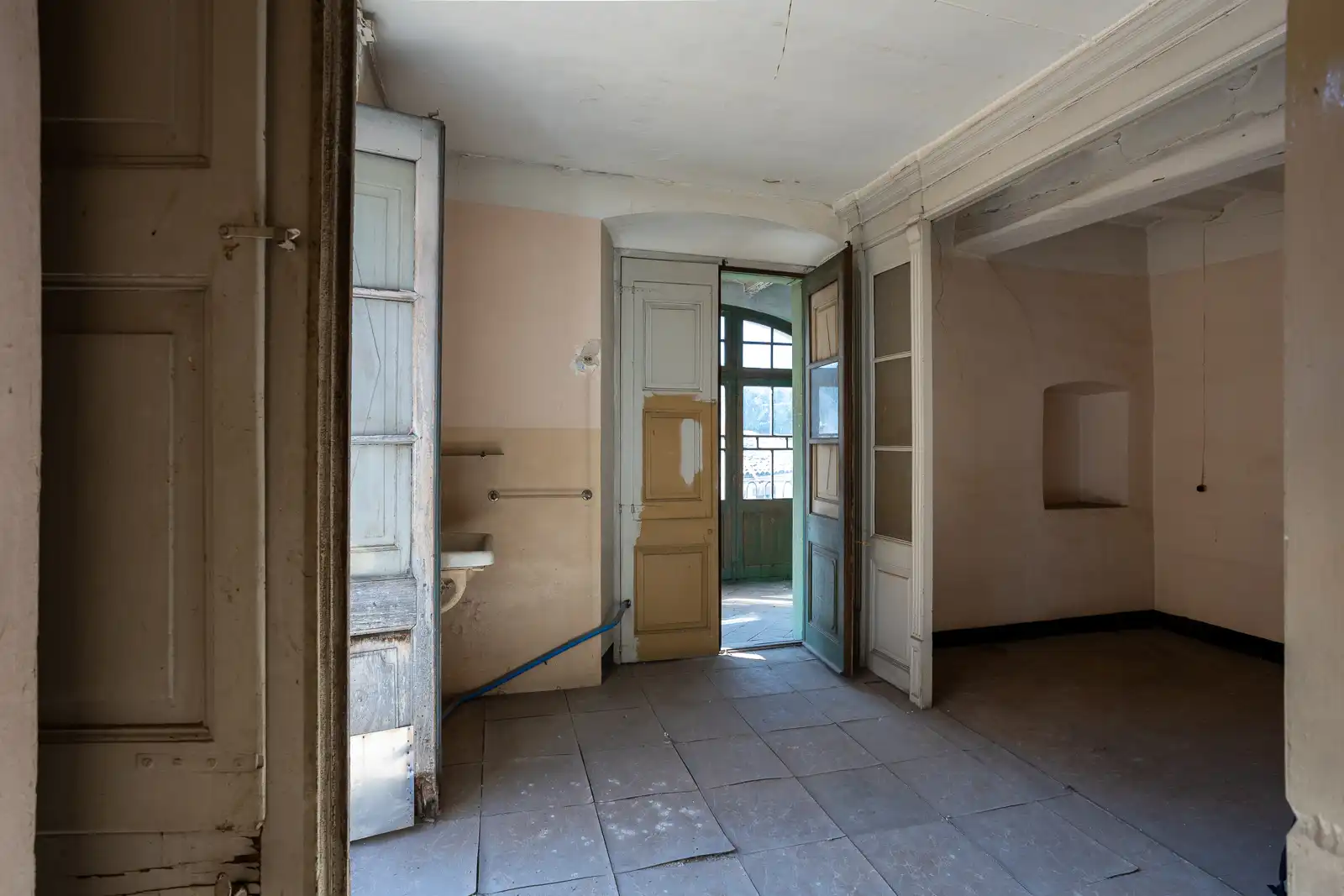 Houses for sale in Sallent  with Private garden, Balcony and Alarm