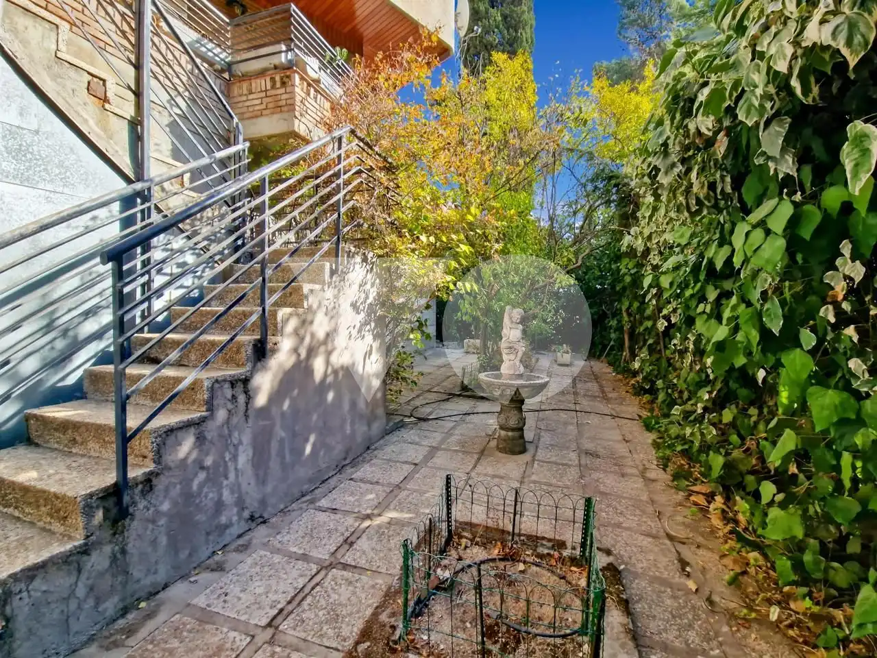 Jardín de Planta baja en venta en Madrid con Aire acondicionado, Calefacción y Parquet