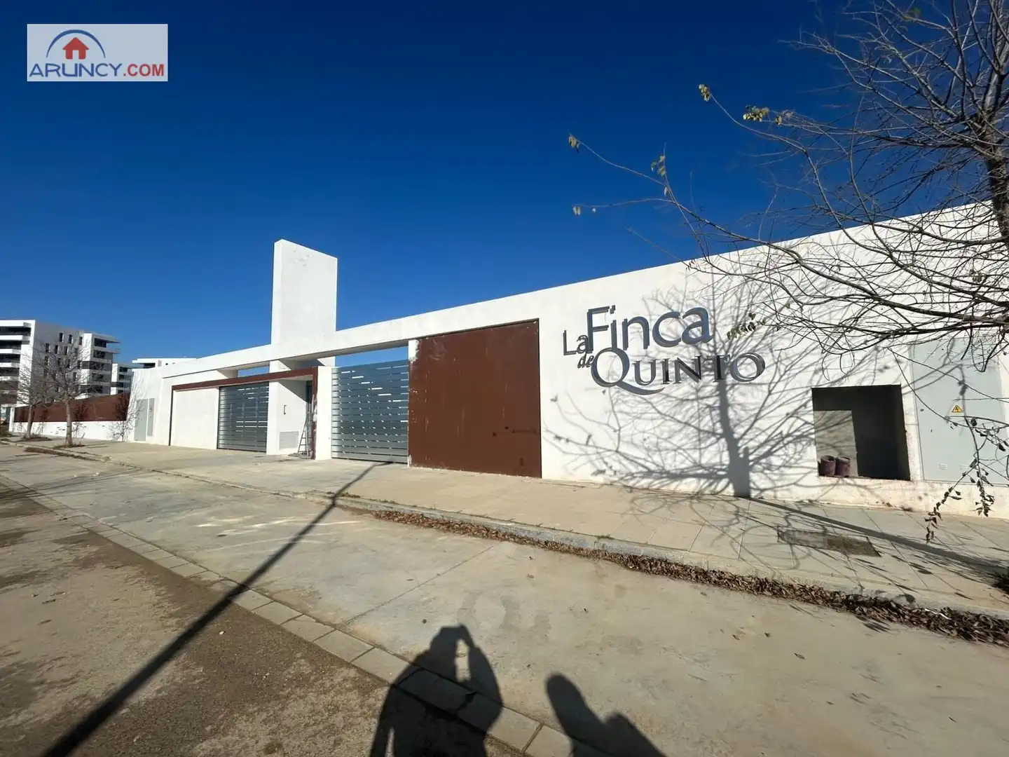 Residential land for sale in Entrenúcleos