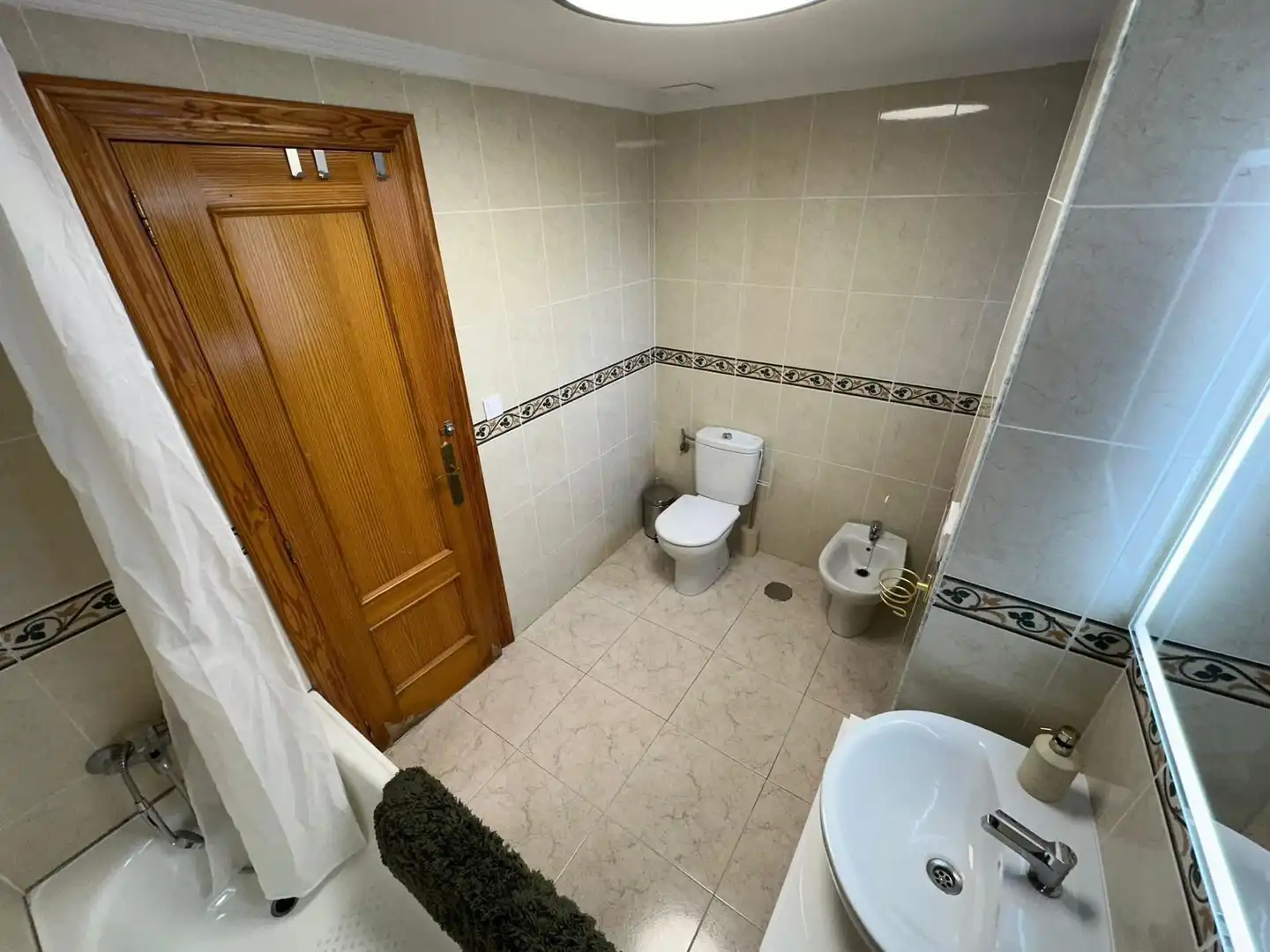 Bany de Apartament en venda en Benidorm amb Aire condicionat