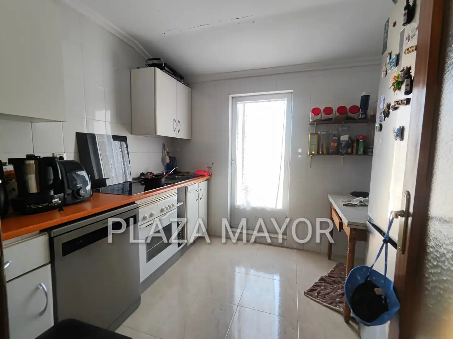 Cuina de Àtic en venda en Villares de la Reina amb Calefacció, Parquet i Terrassa