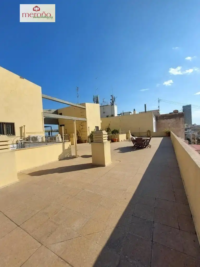 Piso de alquiler en Casco Antiguo - Sta. Cruz - Ayuntamiento