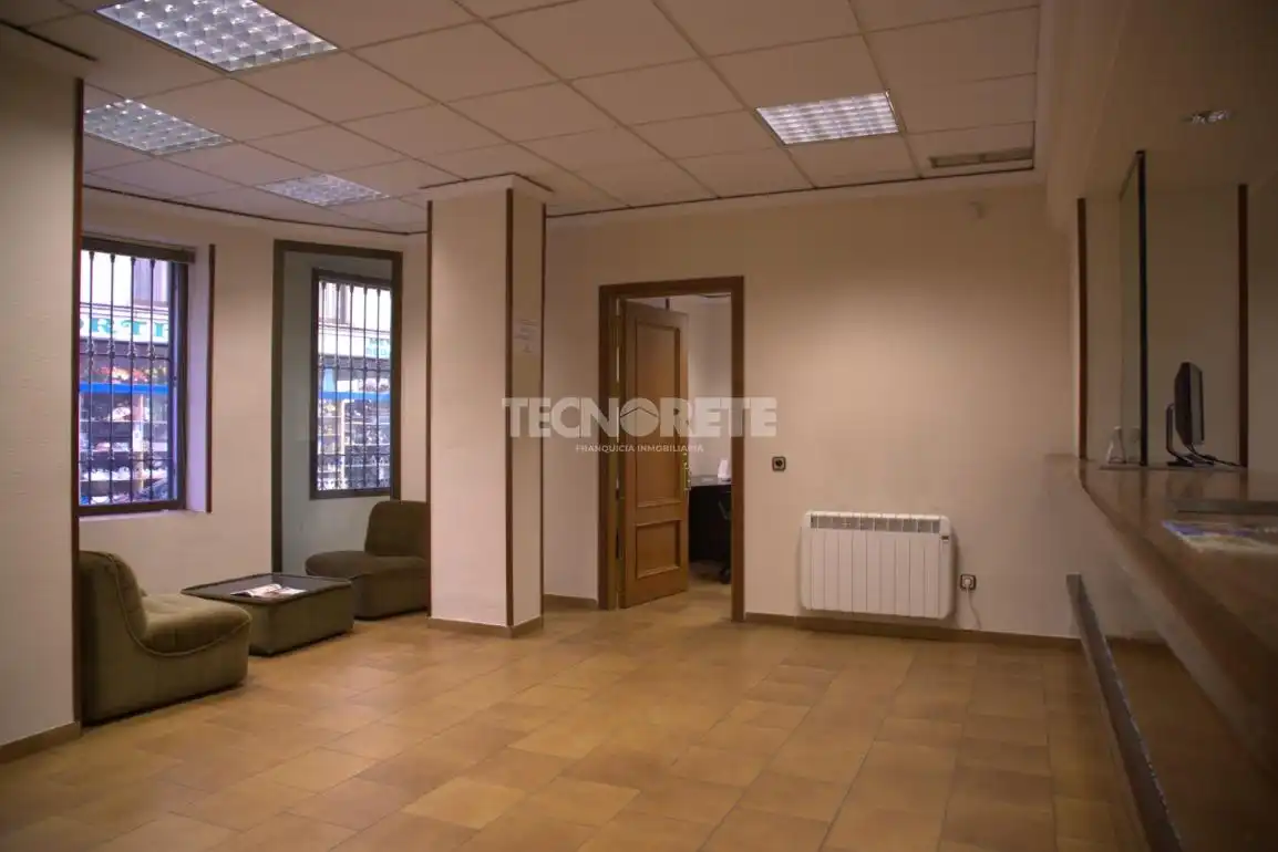 Business premises for sale in Casco Histórico, imagen 9