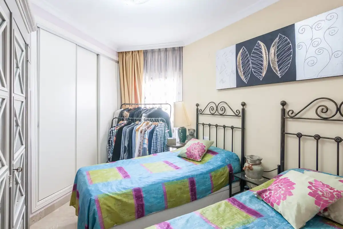 Bedroom of Flat for sale in Estepona  with Air Conditioner, Private garden and Terrace