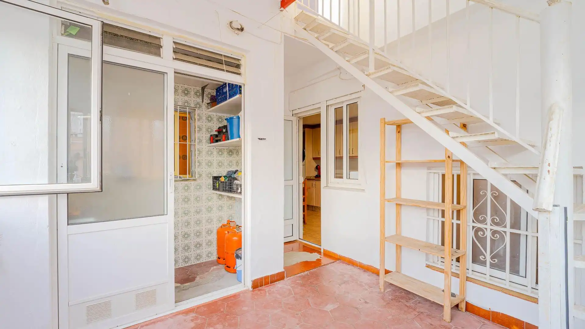 Casa adosada en venta en Torrevieja con Jardín privado, Terraza y Amueblado