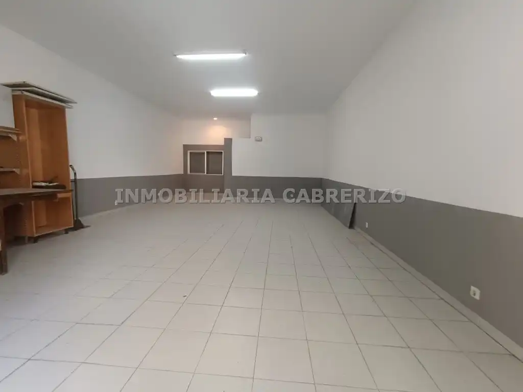 Local comercial en venta en Centro, imagen 2