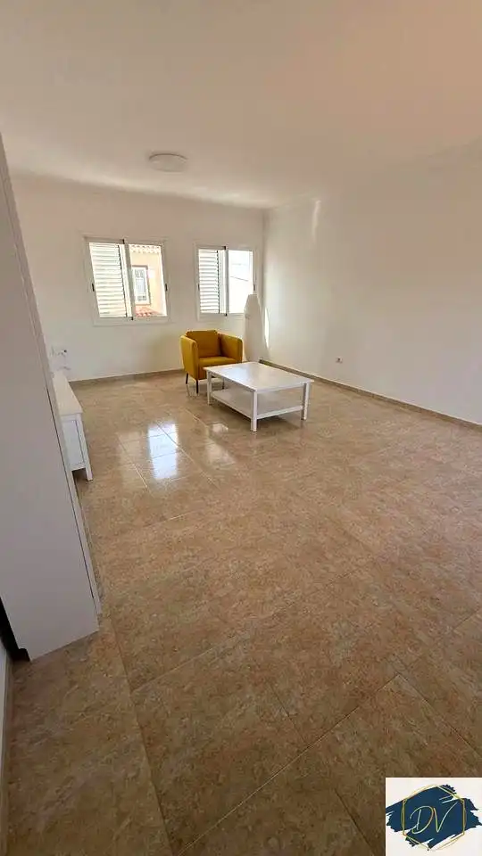 Sala de estar de Ático de alquiler en San Cristóbal de la Laguna con Terraza y Amueblado