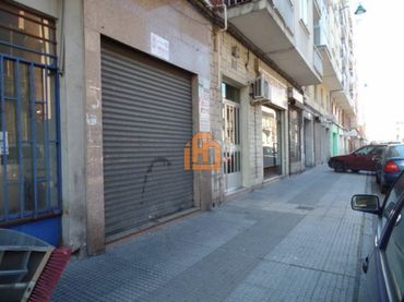 Local comercial en venta en Calle Relojero Losada 17 24009 Leon