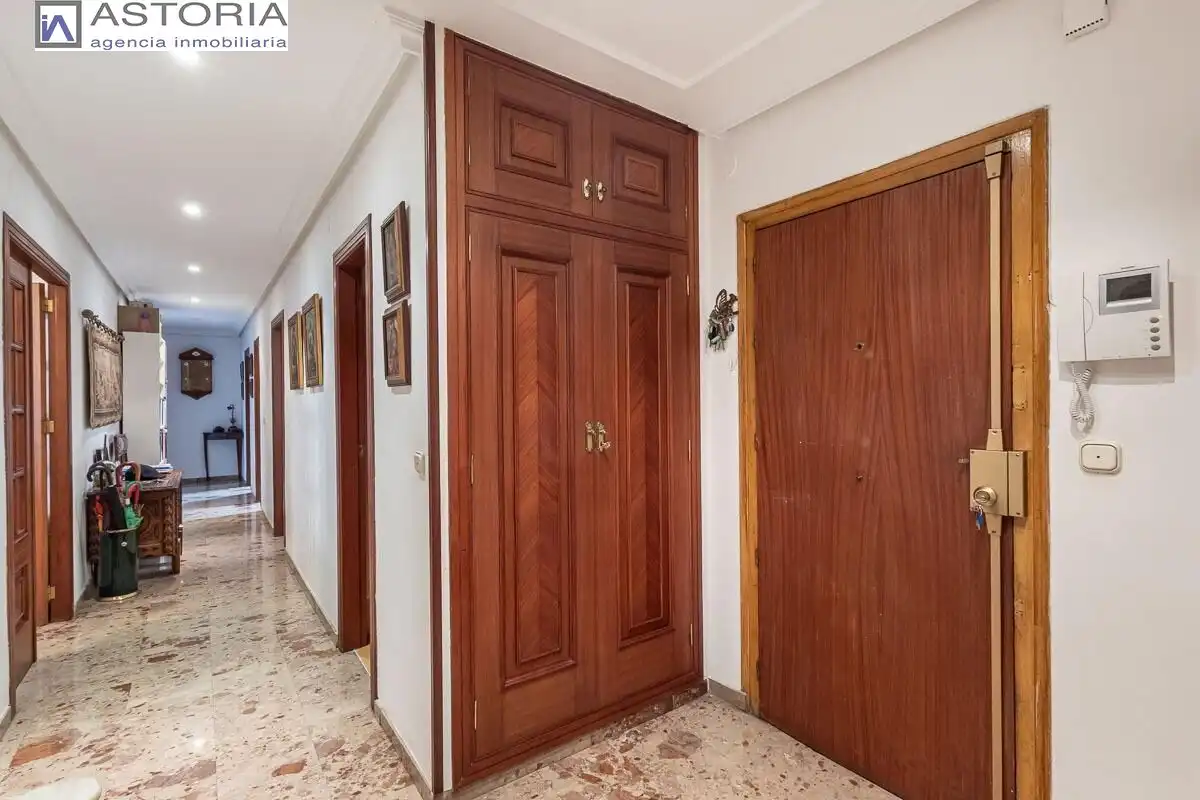 Appartamento con terrazza in vendita a Calle ANGEL BARRIOS, imagen 22