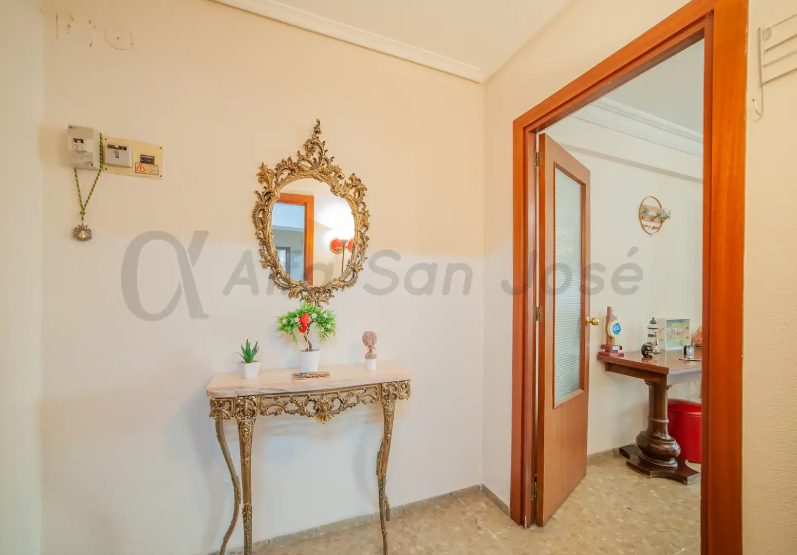 Flat for sale in Sevilla  with Furnished and Balcony