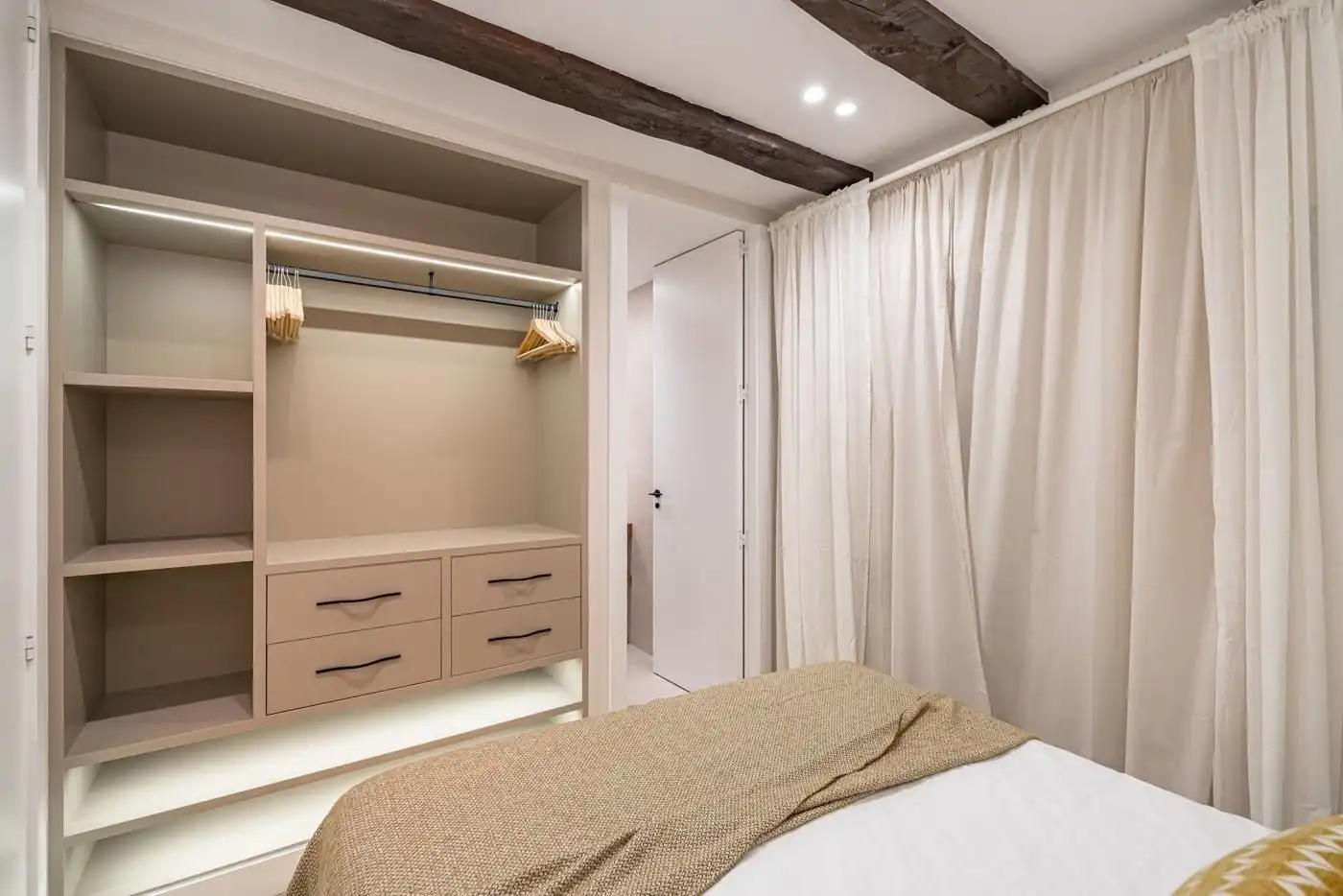 Habitación de Piso en venta en Madrid con Aire acondicionado y Calefacción