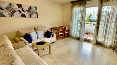 Foto 4 de Apartament de lloguer a Avenida Salvador Dalí, 7, Playamar - Benyamina, Torremolinos