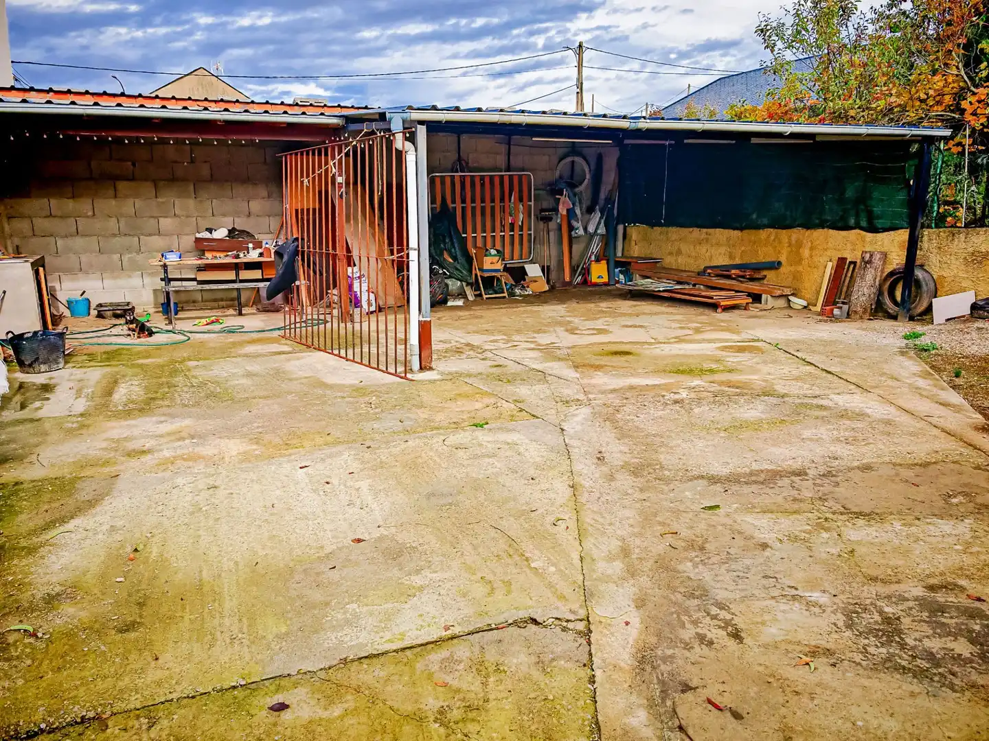 Parking de Casa o chalet en venta en Fabero con Calefacción, Jardín privado y Terraza