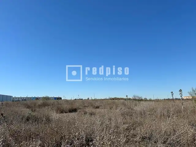 Industrial land for sale in Los Robles
