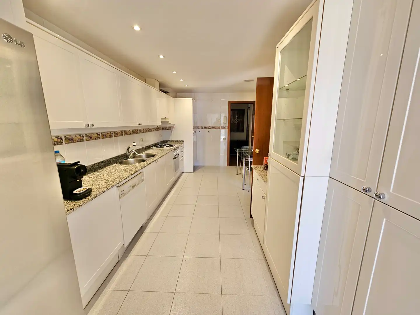 Cocina de Dúplex de alquiler en Sant Just Desvern con Aire acondicionado, Calefacción y Jardín privado