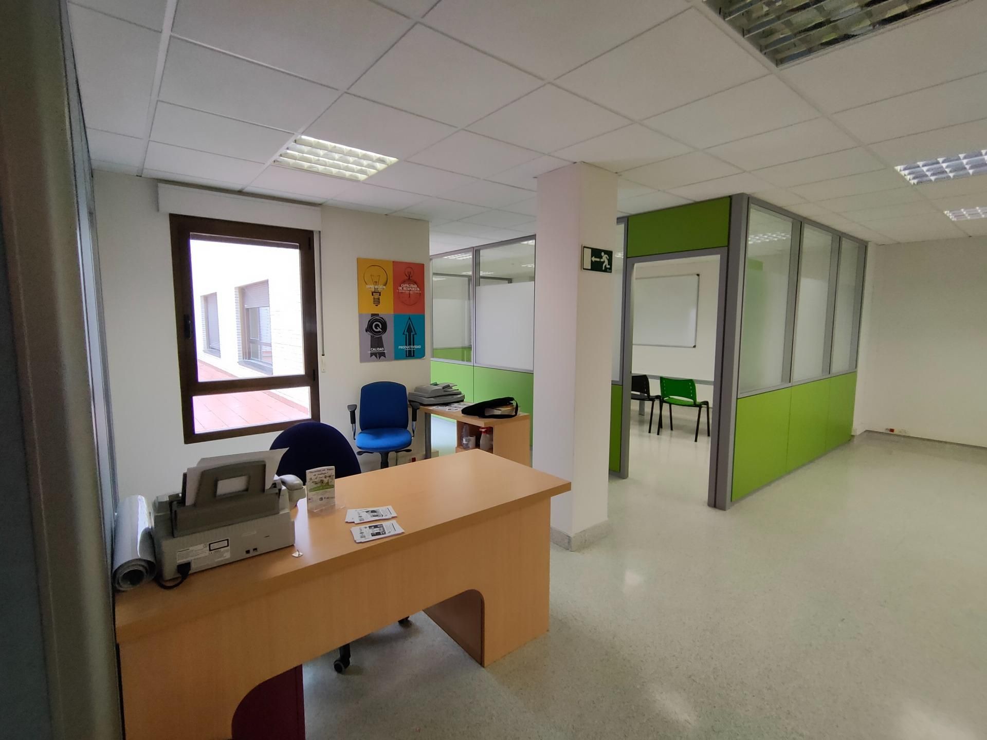 Oficina de lloguer en Burgos Capital amb Calefacció