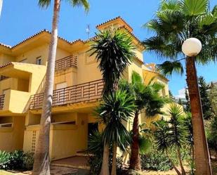 Exterior view of Single-family semi-detached for sale in Estepona  with Air Conditioner, Heating and Private garden