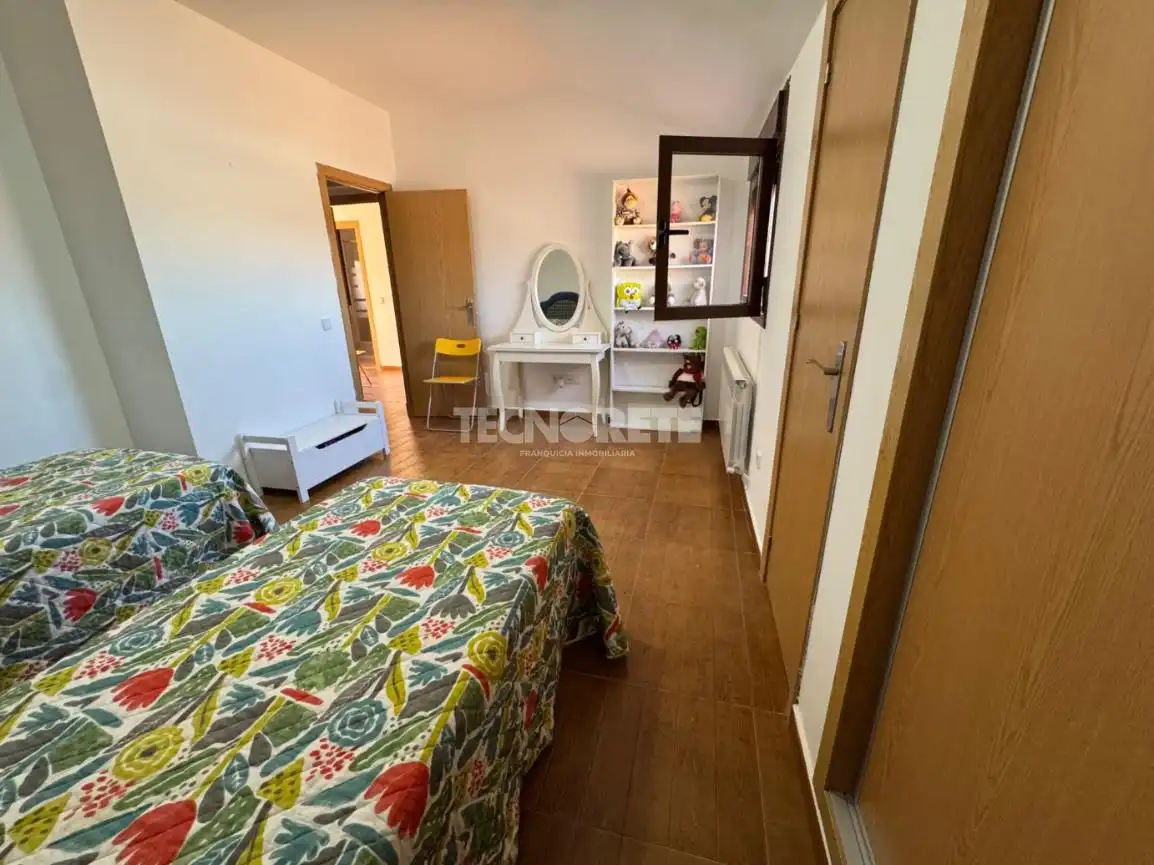 Habitación de Casa o chalet en venta en Cebolla con Aire acondicionado, Calefacción y Jardín privado