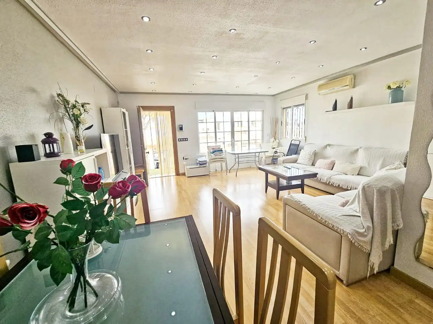Sala d'estar de Casa o xalet en venda en Orihuela