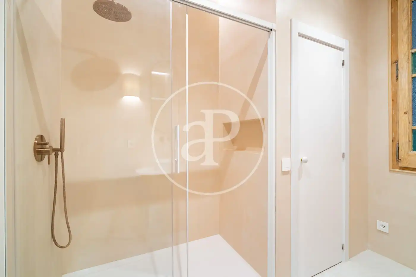 Baño de Piso en venta en Barcelona con Aire acondicionado, Calefacción y Terraza