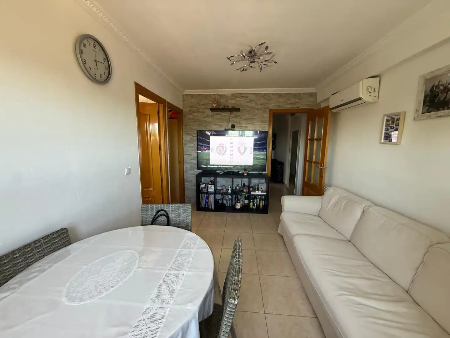 Living room of Flat for sale in Madrid  with Air Conditioner and Heating