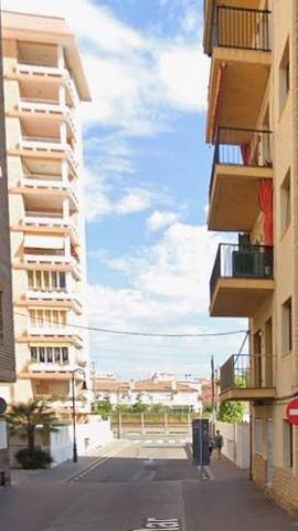 Piso en Venta en  NARCIS MONTURIOL en Barri Marítim