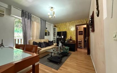 Living room of Flat for sale in Getafe  with Air Conditioner and Terrace