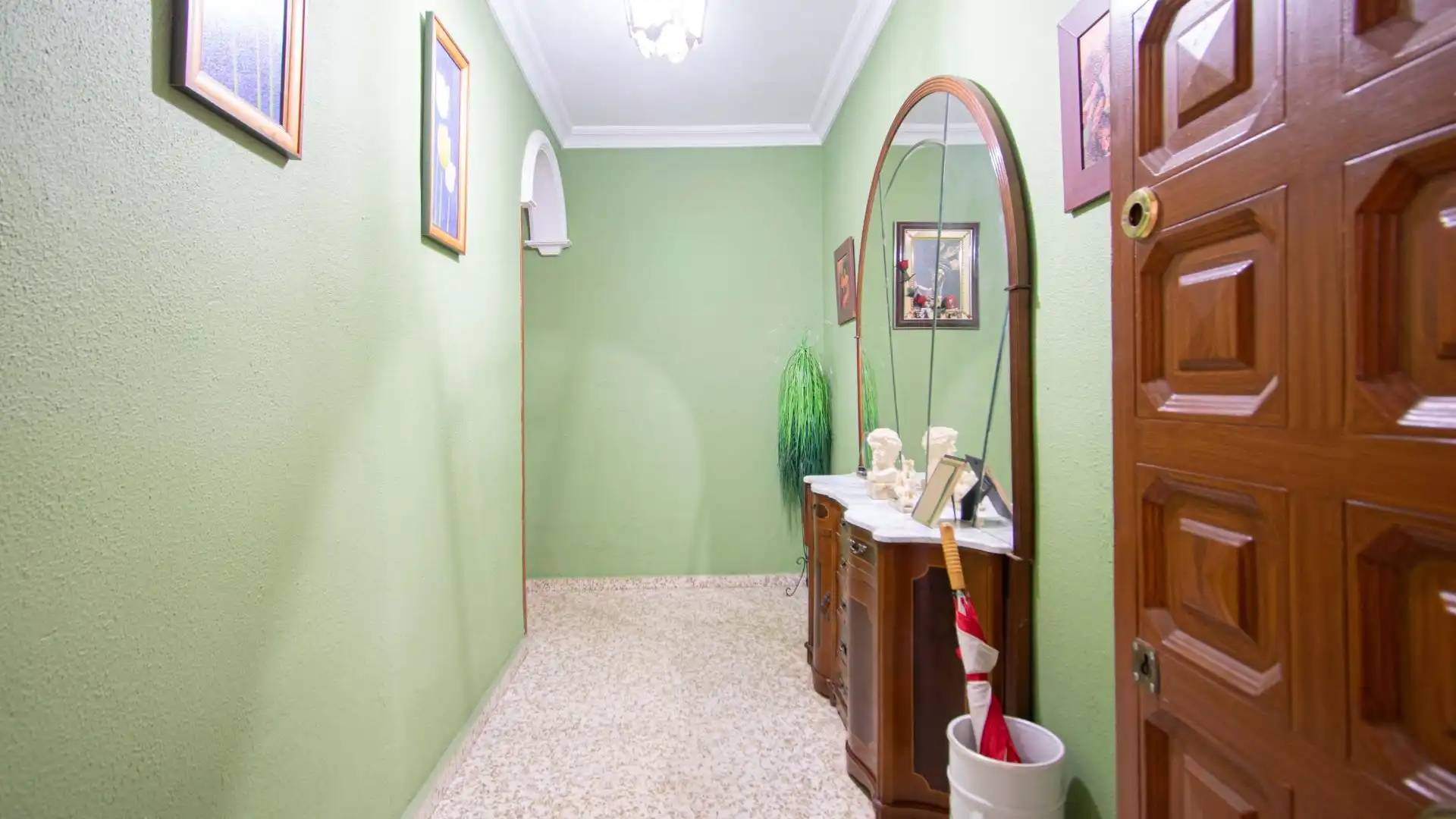 Piso en venta en  Sevilla Capital con Balcón