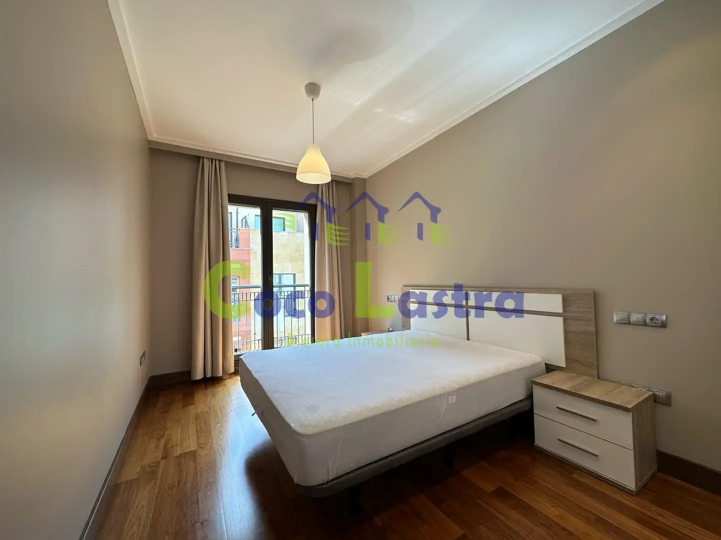 Apartament amb jardí de lloguer a Plaza del Poeta Iglesias 6, imagen 23