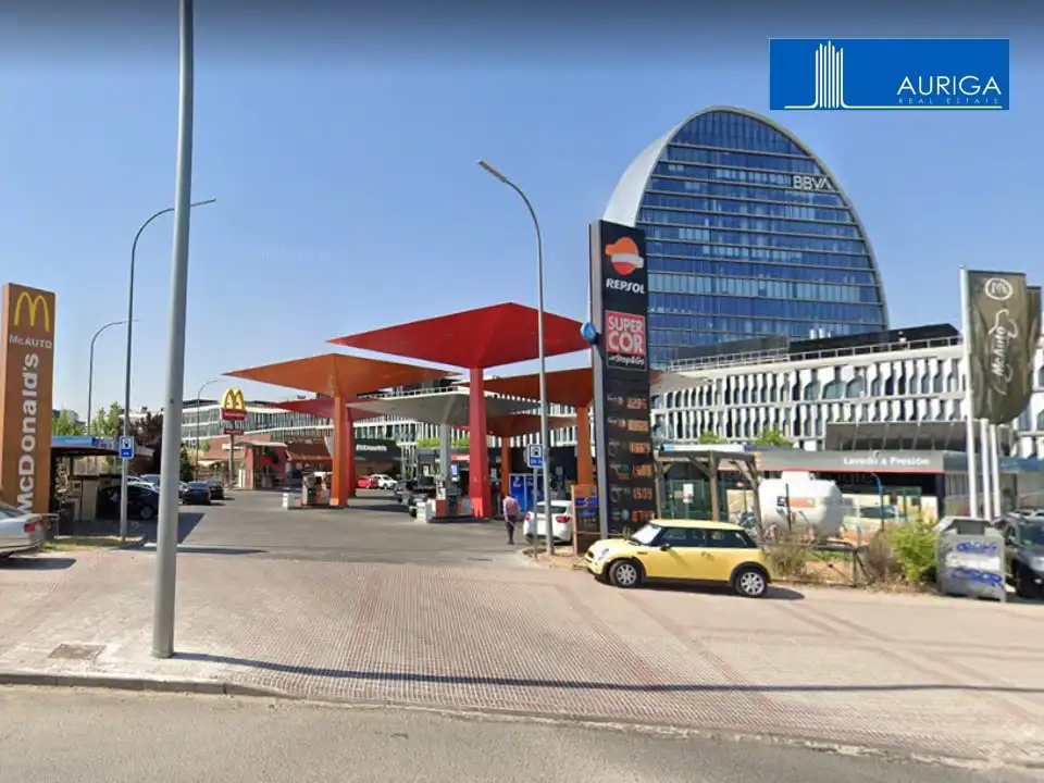 Exterior view of Commercial properties for sale in Madrid  with Air Conditioner