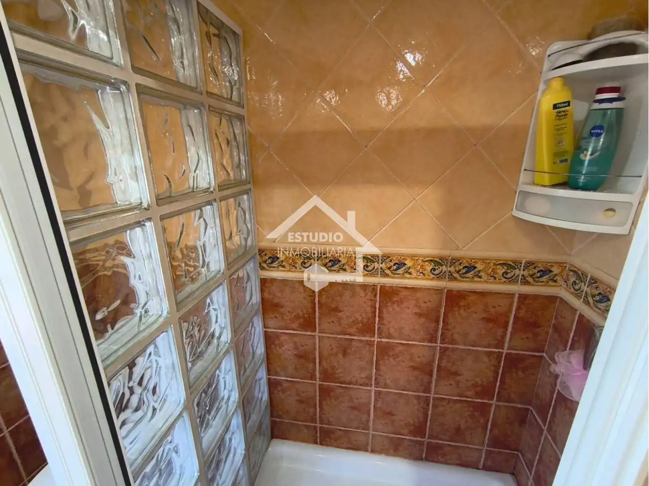 Bathroom of Houses for sale in Alesanco  with Heating, Private garden and Furnished