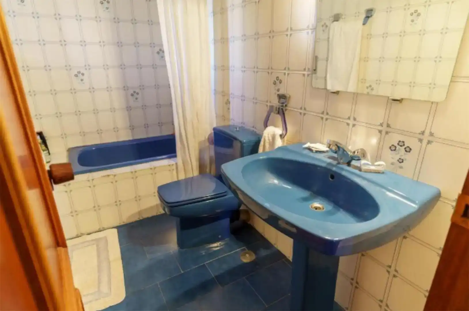 Baño de Finca rústica en venta en Diezma con Jardín privado, Parquet y Piscina
