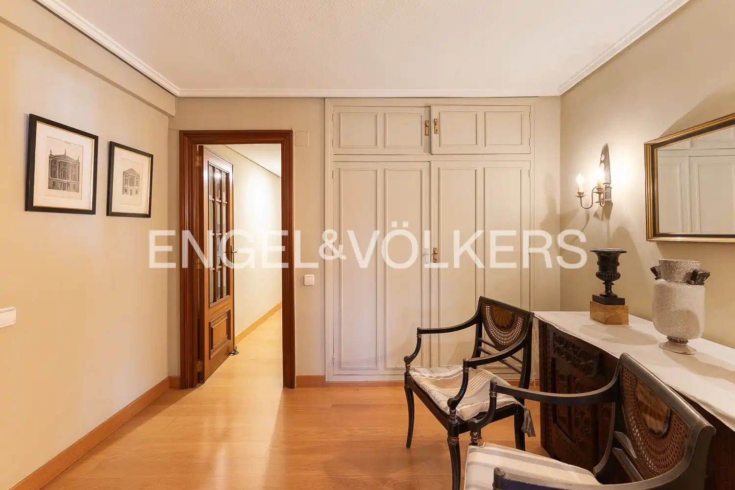 Piso en venta en Valencia con Calefacción y Terraza